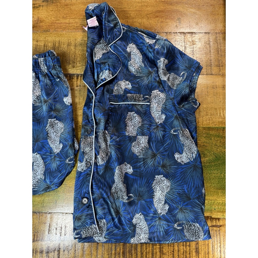 Tommy Bahama Sleepwear Set Womens Sz Lg Blue Animal Print Pajama Shirt Shorts - Picture 3 of 9